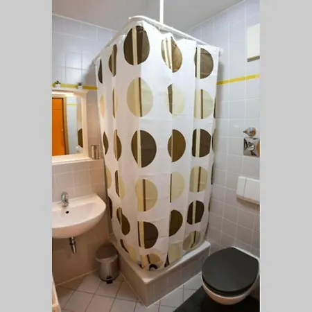 Kleine „louise“ In Der Neustadt Mit Tiefgarage