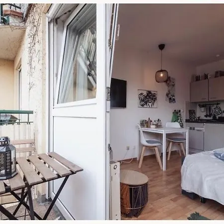 Apartment Kleine „louise“ In Der Neustadt Mit Tiefgarage Dresden