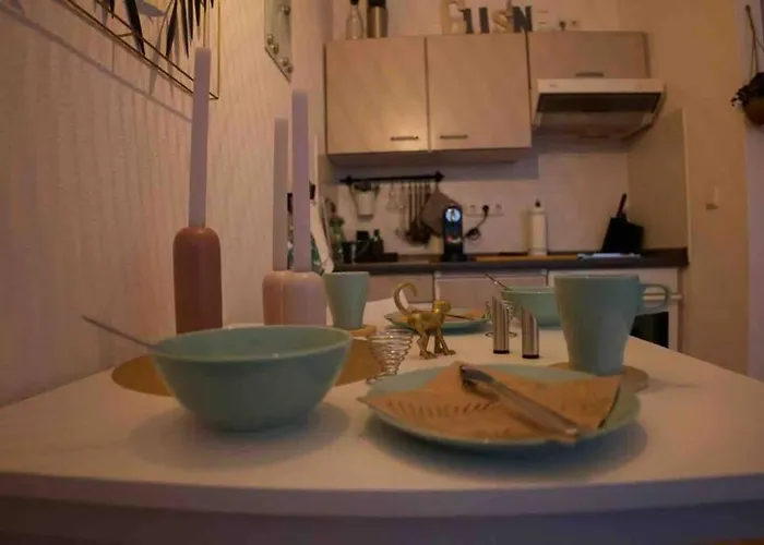 Kleine „louise“ In Der Neustadt Mit Tiefgarage *