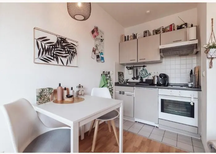 Kleine „louise“ In Der Neustadt Mit Tiefgarage * 德累斯顿