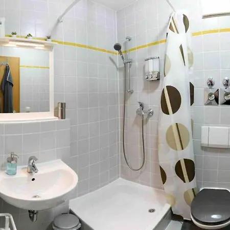 Appartement Kleine „louise“ In Der Neustadt Mit Tiefgarage *